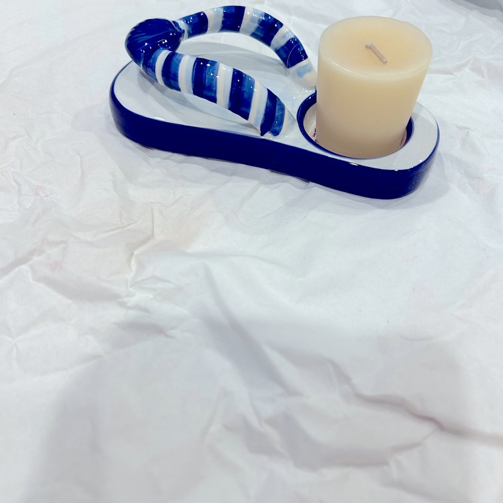 Ceramic flip flop candle holder